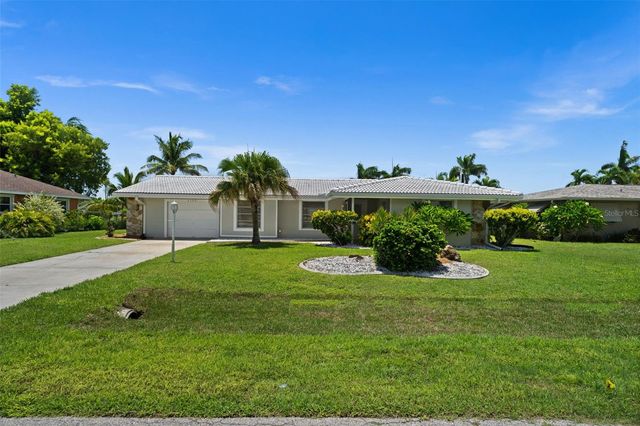 4102 SE 1ST PLACE, Cape Coral, FL 33904