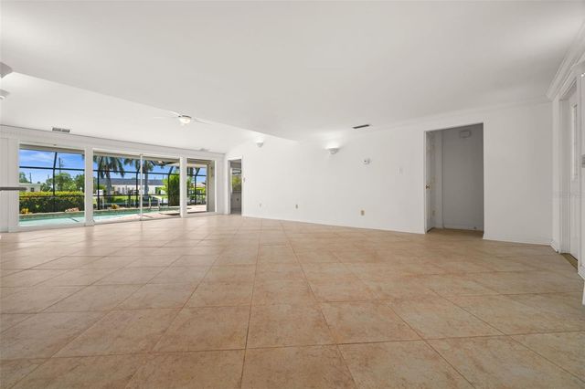 4102 SE 1ST PLACE, Cape Coral, FL 33904