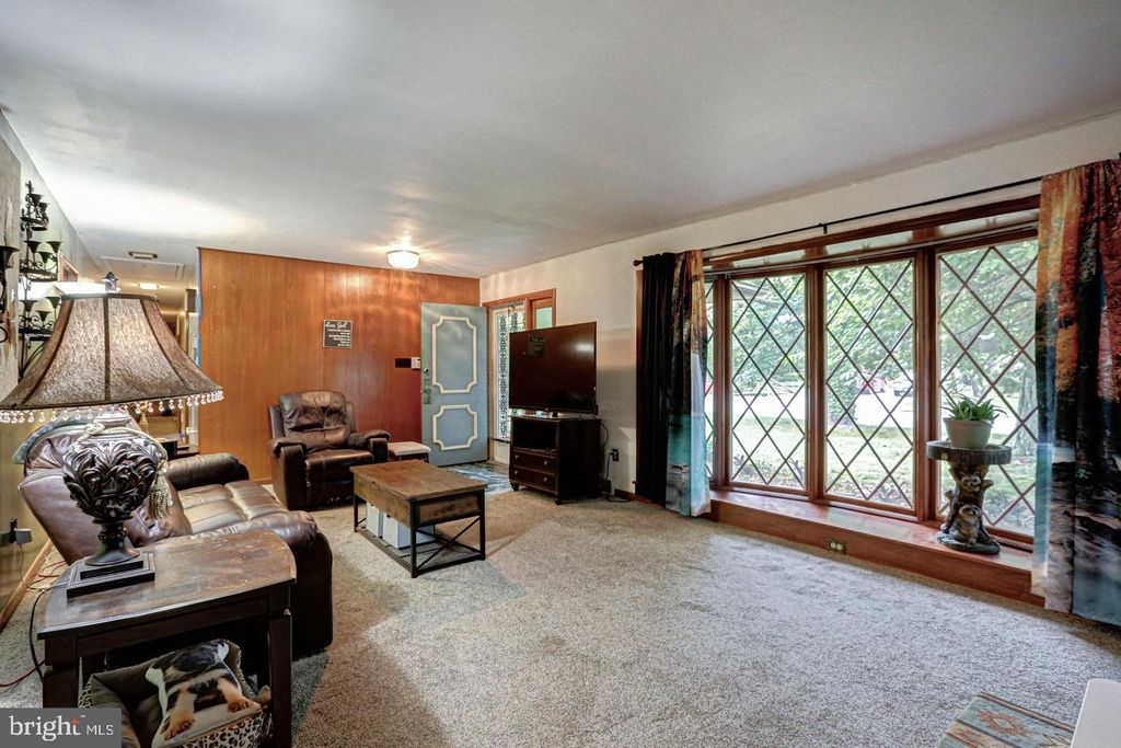 28 CEDARWOOD, Penns Grove, NJ 08069