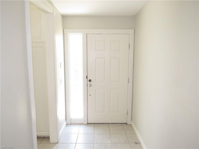 4186 Los Altos CT, Naples, FL 34109