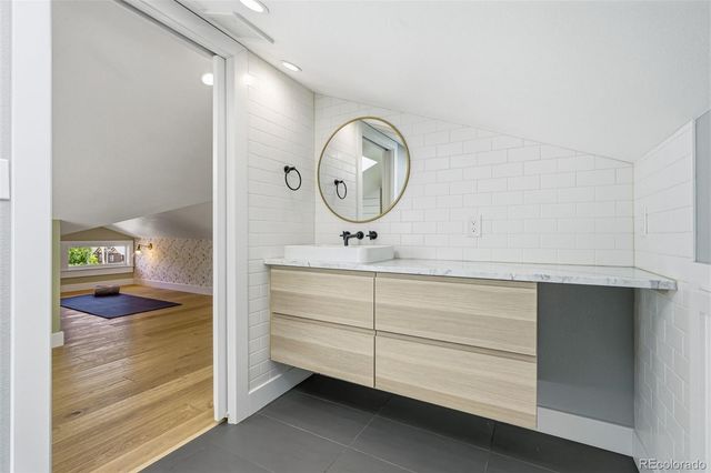 601 Jackson Street, Denver, CO 80206
