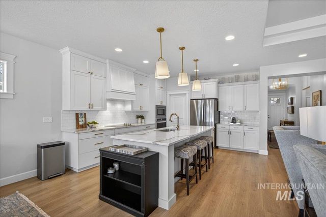 5525 S Acheron Way, Meridian, ID 83642