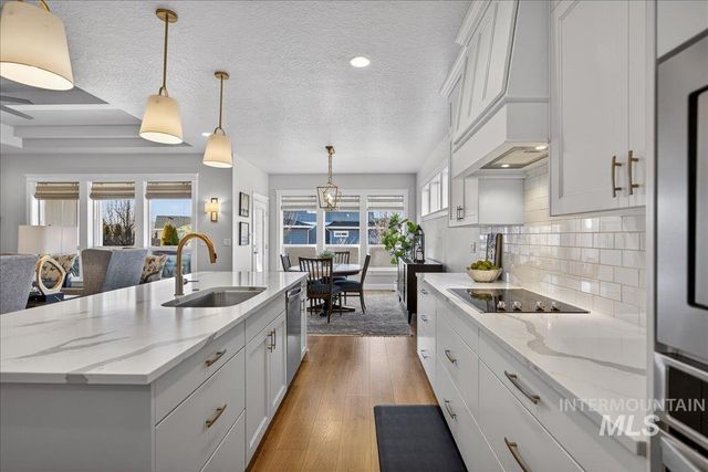 5525 S Acheron Way, Meridian, ID 83642