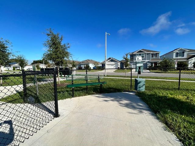 318 LAWSON AVENUE, Haines City, FL 33844