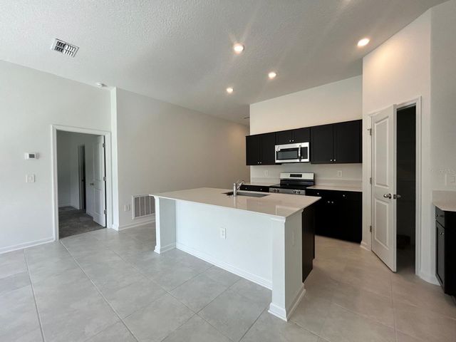 318 LAWSON AVENUE, Haines City, FL 33844