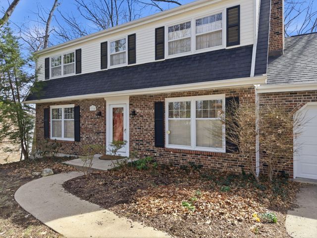 3714 BERRYWOOD DR, Columbia, MO 65201