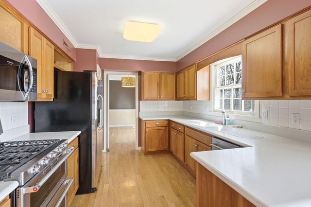 3714 BERRYWOOD DR, Columbia, MO 65201