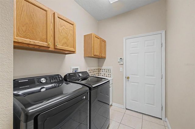 2811 RAVENDALE LANE, Holiday, FL 34691