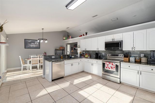 2428 SW 147 PLACE ROAD, Ocala, FL 34473