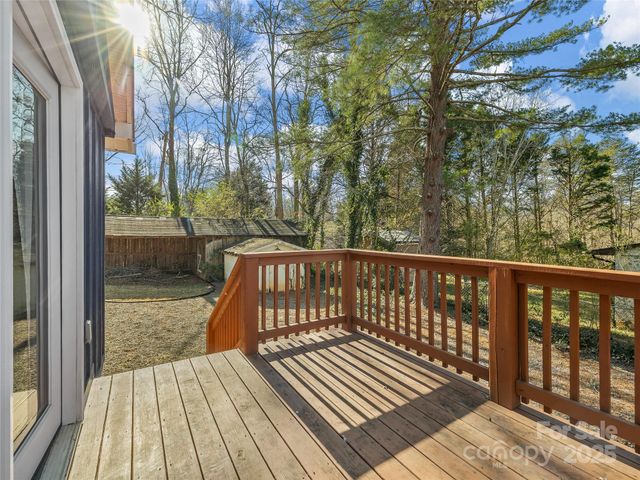 435 Thermal View Drive, Tryon, NC 28782