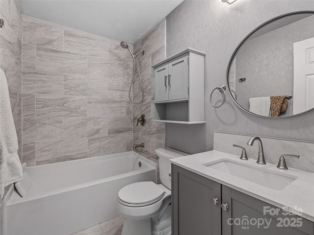 435 Thermal View Drive, Tryon, NC 28782