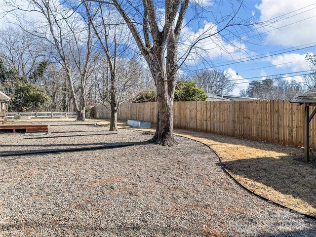 435 Thermal View Drive, Tryon, NC 28782