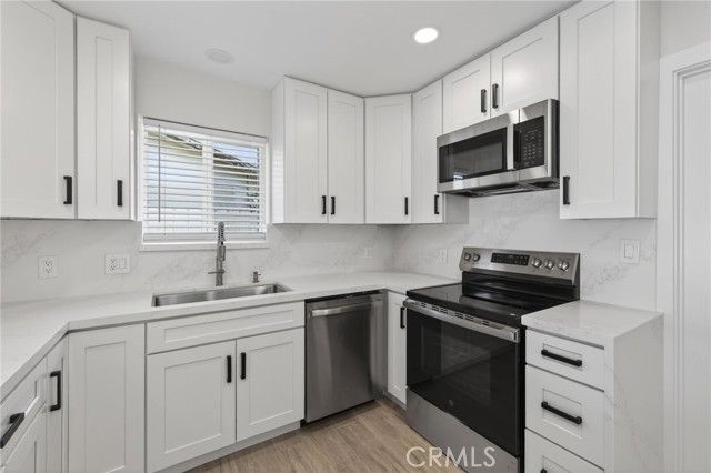 4161 E Holland, Fresno, CA 93726