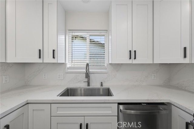 4161 E Holland, Fresno, CA 93726