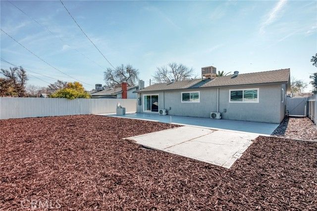 4161 E Holland, Fresno, CA 93726