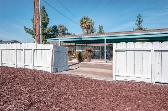 4161 E Holland, Fresno, CA 93726