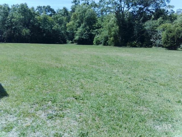 19210 Highway 90, Robertsdale, AL 36567