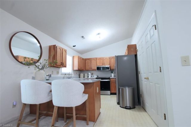3141 Woodpoint Street, Jamestown, NC 27282