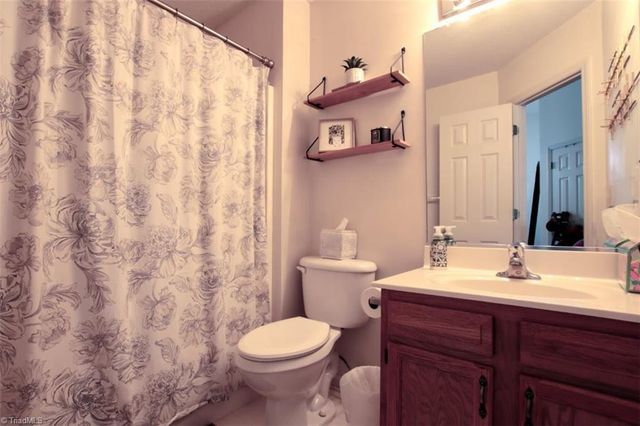 3141 Woodpoint Street, Jamestown, NC 27282