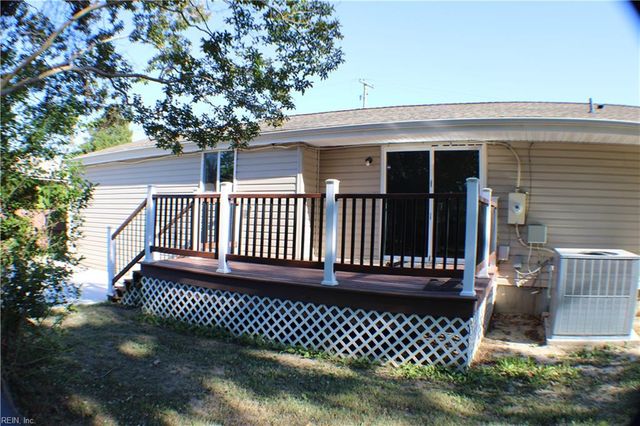 6 Snidow BLVD, Newport News, VA 23608