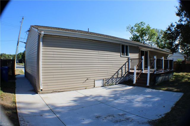 6 Snidow BLVD, Newport News, VA 23608