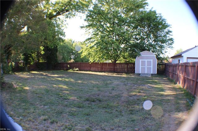 6 Snidow BLVD, Newport News, VA 23608