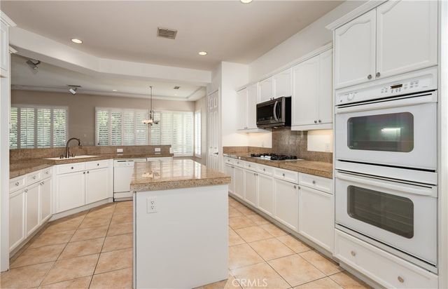 74064 Chinook Circle, Palm Desert, CA 92211