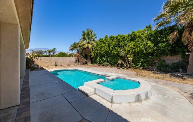 74064 Chinook Circle, Palm Desert, CA 92211