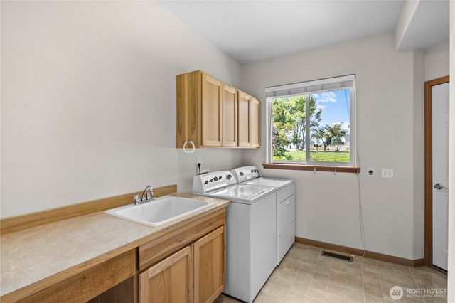 530 Meadow View Drive, Ellensburg, WA 98926