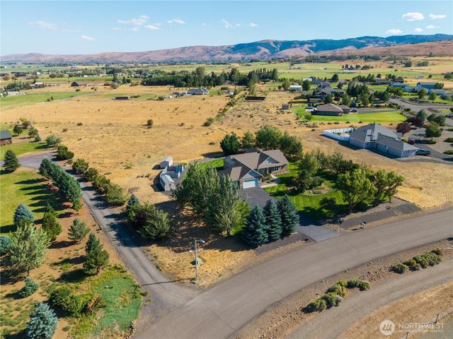 530 Meadow View Drive, Ellensburg, WA 98926