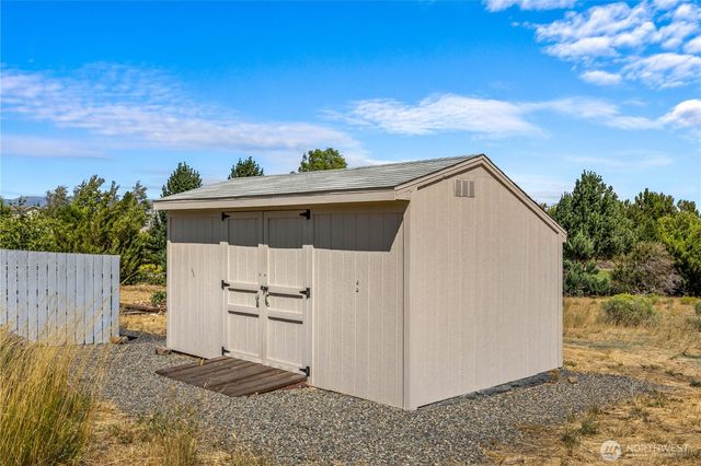 530 Meadow View Drive, Ellensburg, WA 98926