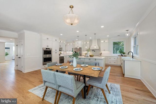 132 N EARLEY, Alexandria, VA 22304