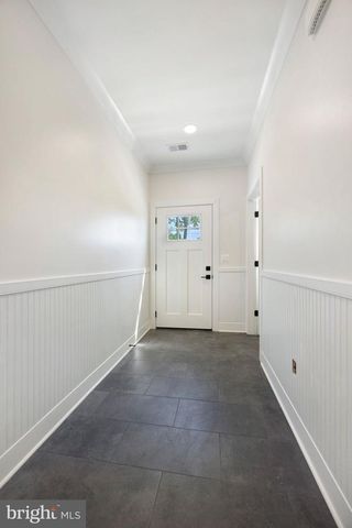 132 N EARLEY, Alexandria, VA 22304