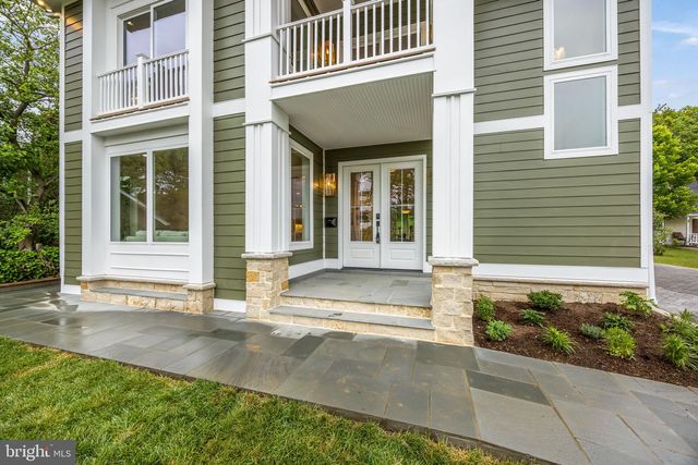 132 N EARLEY, Alexandria, VA 22304