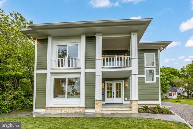 132 N EARLEY, Alexandria, VA 22304