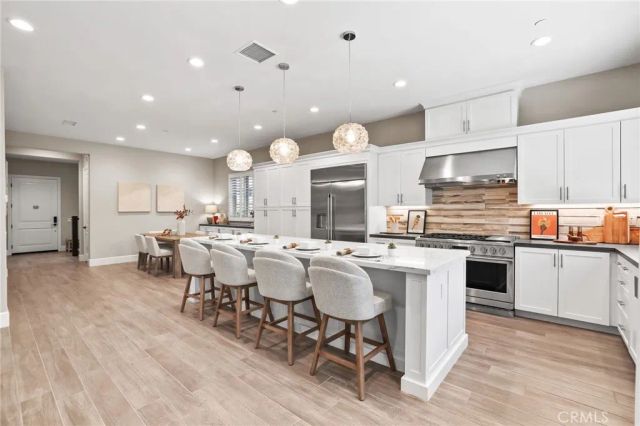 63 Pedigree, Irvine, CA 92602