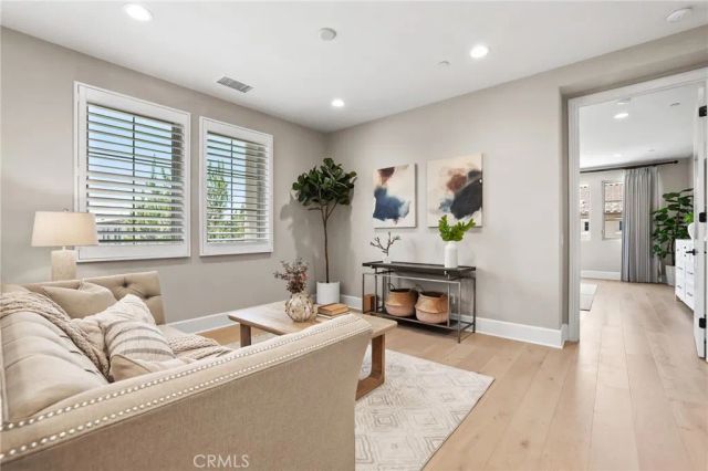 63 Pedigree, Irvine, CA 92602