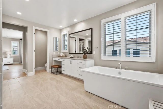 63 Pedigree, Irvine, CA 92602