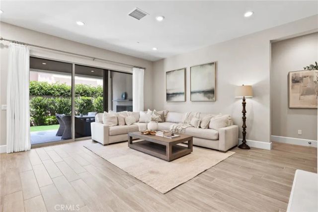 63 Pedigree, Irvine, CA 92602