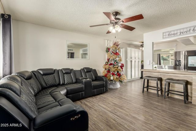 807 E DOLPHIN Avenue, Mesa, AZ 85204