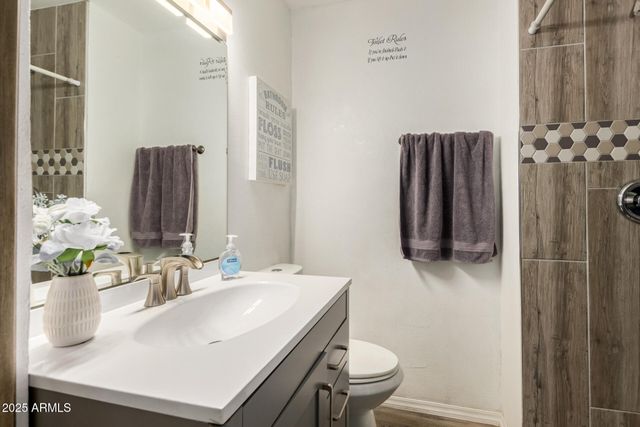 807 E DOLPHIN Avenue, Mesa, AZ 85204