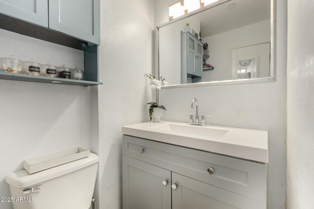 807 E DOLPHIN Avenue, Mesa, AZ 85204