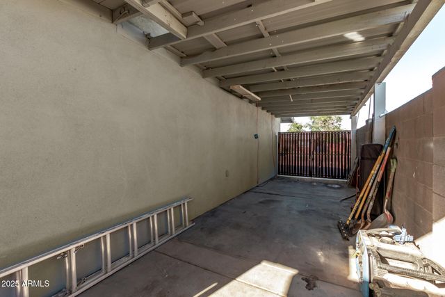 807 E DOLPHIN Avenue, Mesa, AZ 85204