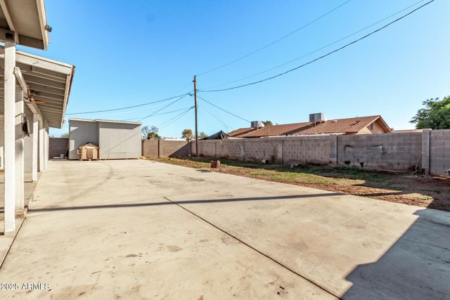 807 E DOLPHIN Avenue, Mesa, AZ 85204