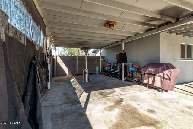 807 E DOLPHIN Avenue, Mesa, AZ 85204
