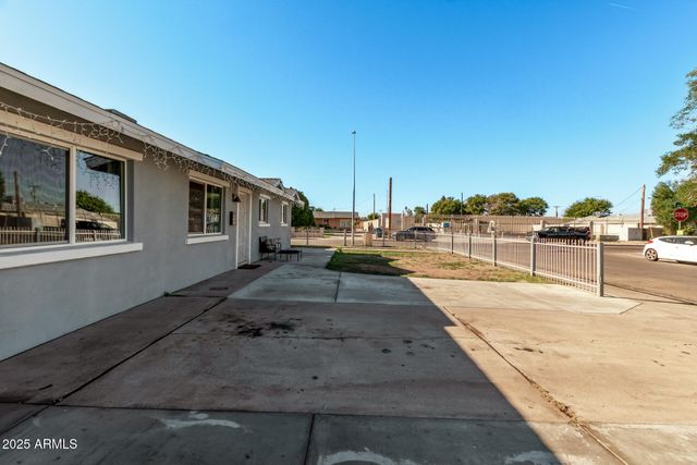 807 E DOLPHIN Avenue, Mesa, AZ 85204