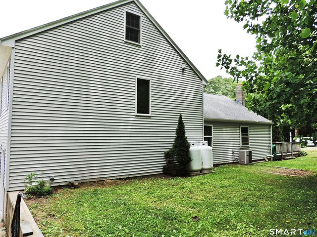 11 Bailey Road, East Haddam, CT 06423