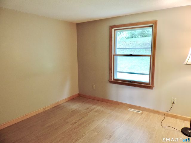 11 Bailey Road, East Haddam, CT 06423