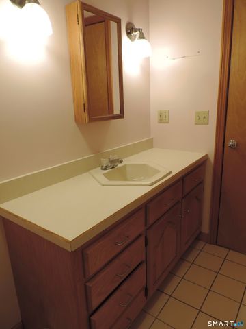 11 Bailey Road, East Haddam, CT 06423
