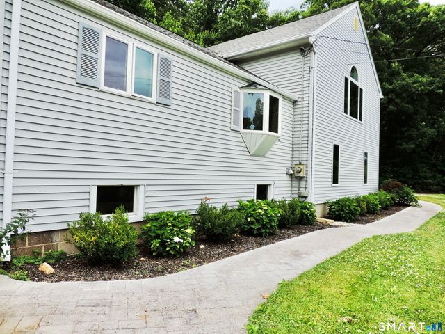 11 Bailey Road, East Haddam, CT 06423